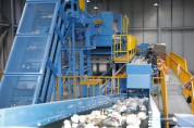 ‘빈틈없이 빠르게 골라낸다!’ 재활용폐기물 생활자원회수센터 운영 임박