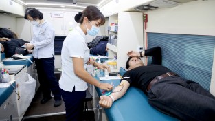 태안군 공직자, 코로나19 여파에 헌혈 수급 비상 ‘사랑의 헌혈’ 나서